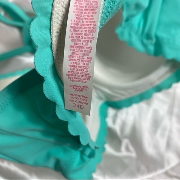 Victoria Secret Mint Green Scalloped Bikini Top - Picture 6 of 6